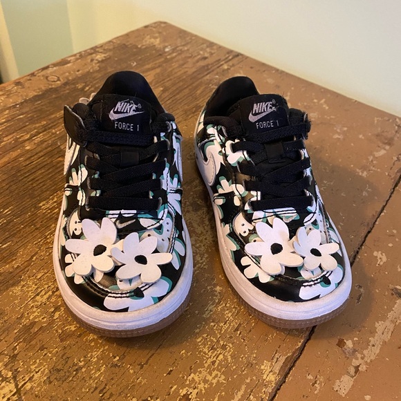 Nike Black and White Sneakers Floral Design - Picture 1 of 7